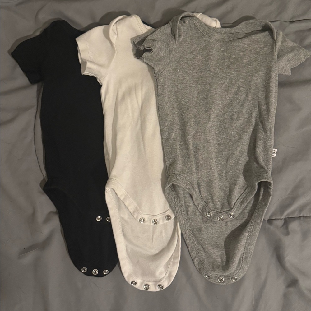 Great Condition! 3-6 Month Baby Onesies